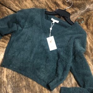 Chelsea and Violet  cropped green sweater in medium